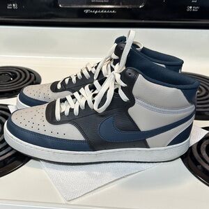 MEN'S NIKE COURT VISION MID SNEAKERS